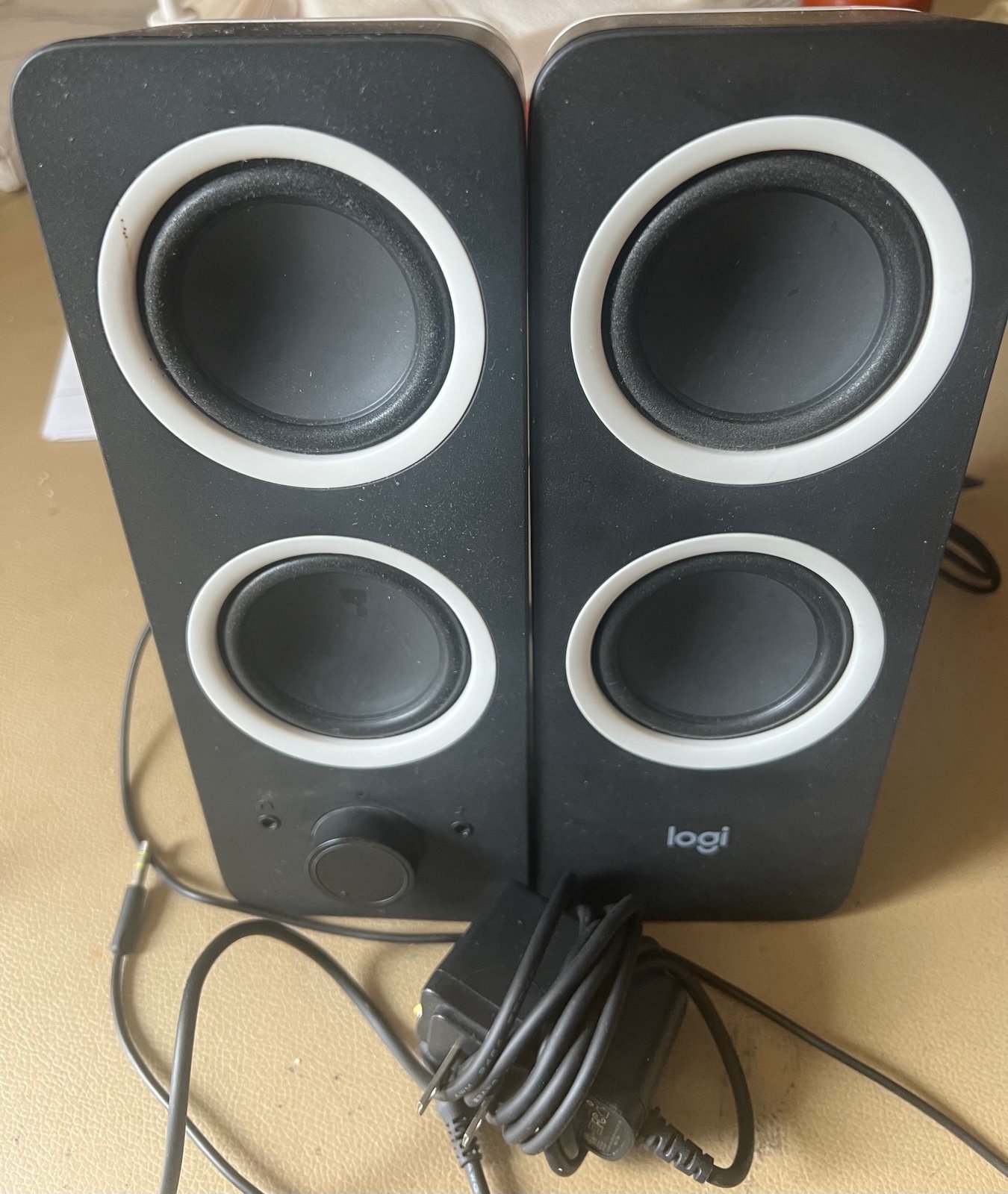 Logitech Z200 10W Multimedia Speakers, Pair - Black