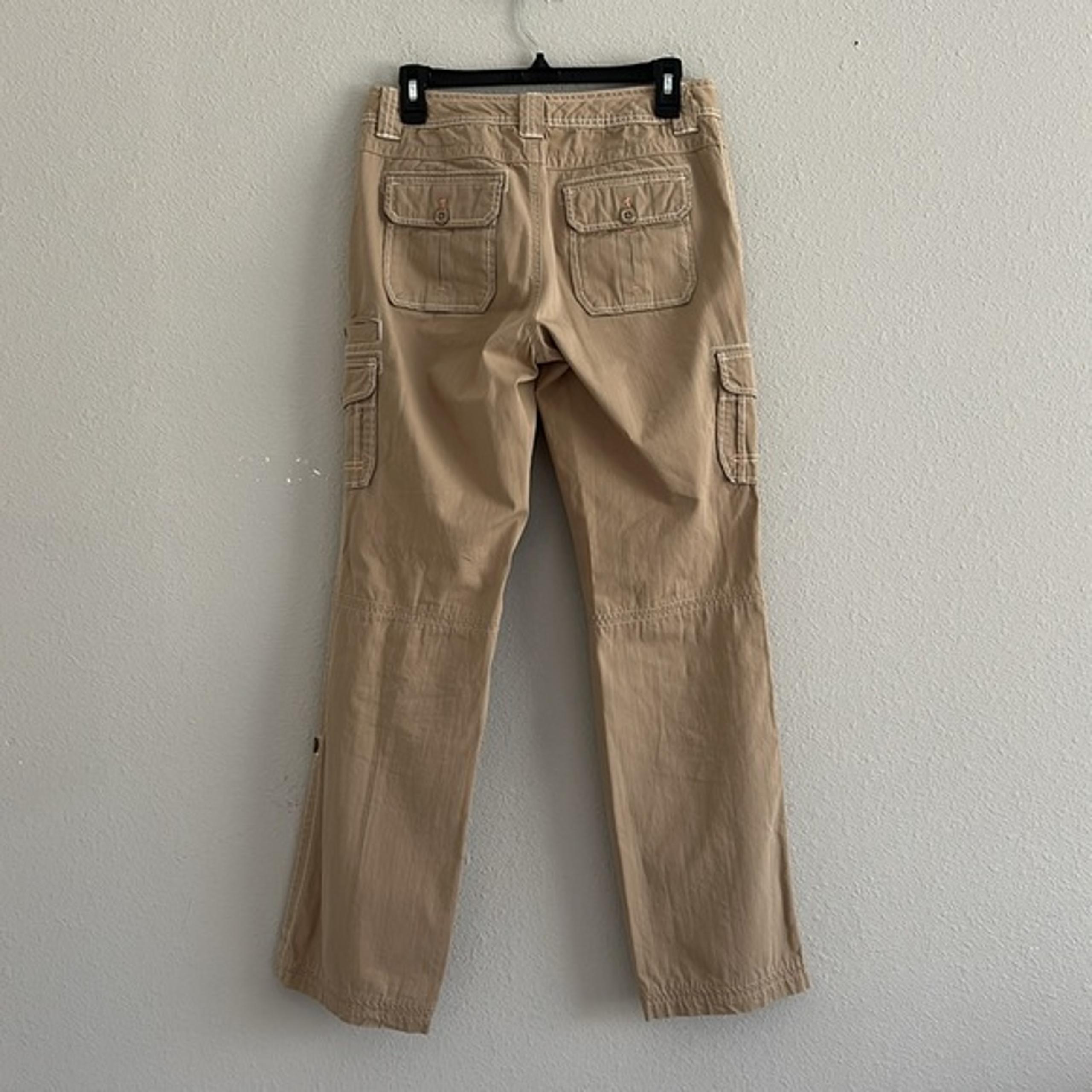 Women’s Eddie Bauer Tan Cargo Pants 2