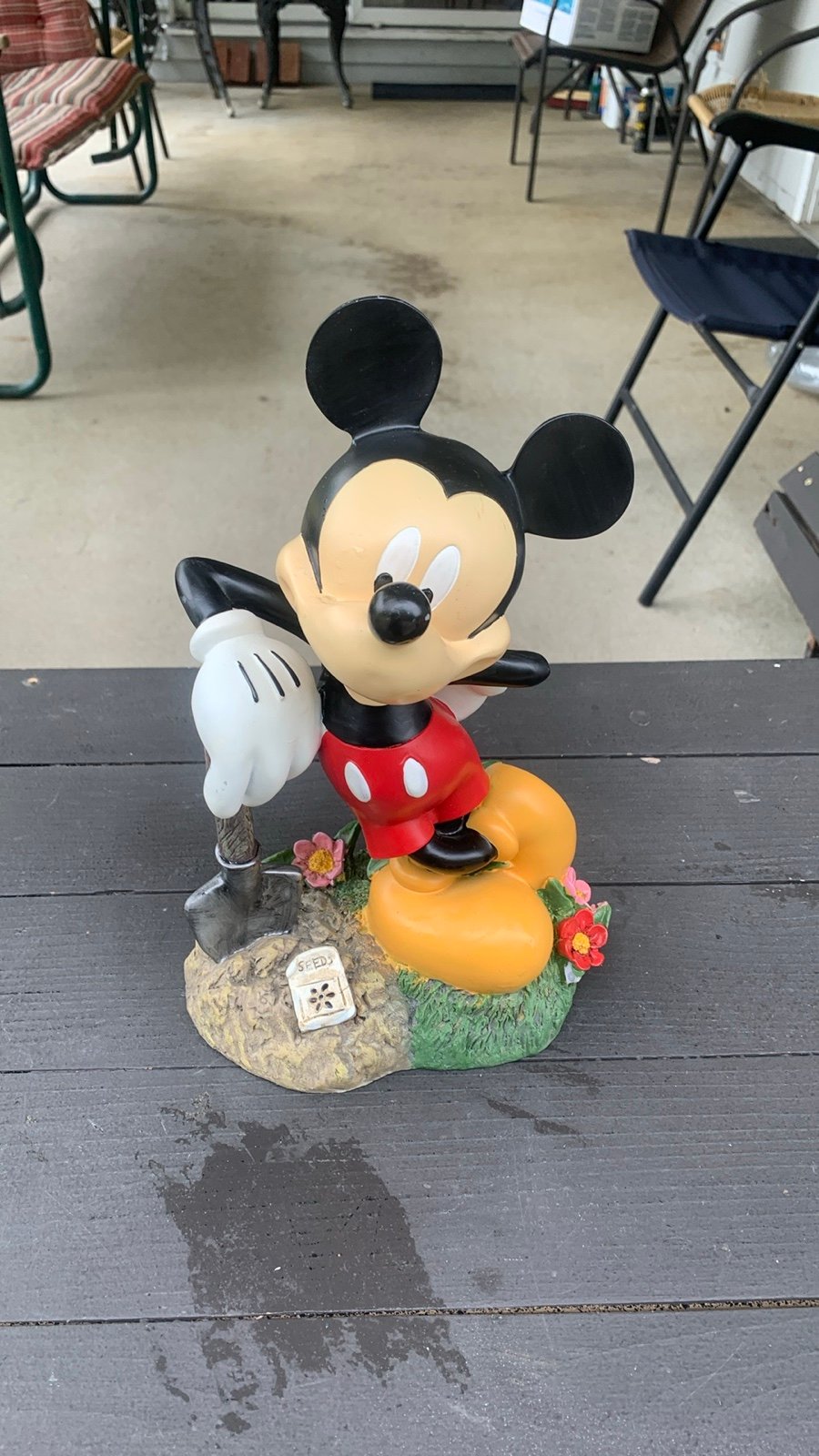 Vintage Disney Mickey Mouse Garden Decor. In great condition- never used. Has a