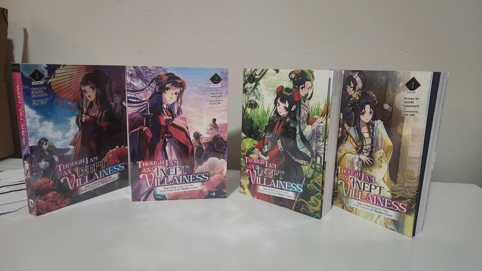 Thought I am an inept villainess Light Novel vol 1-4