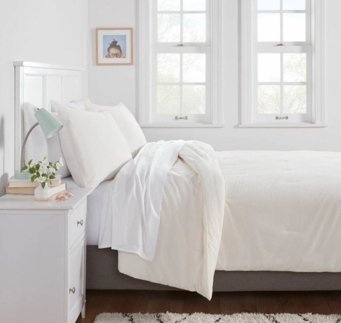 Room Essentials F/Q Corduroy Plush Comforter, New
