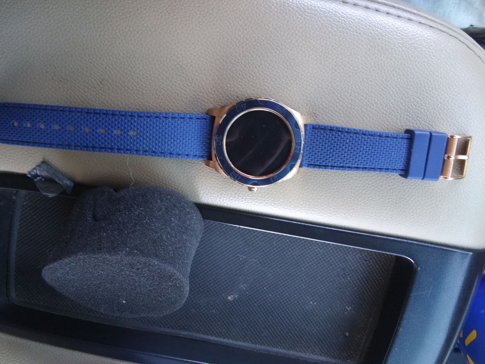 Guess smart watch