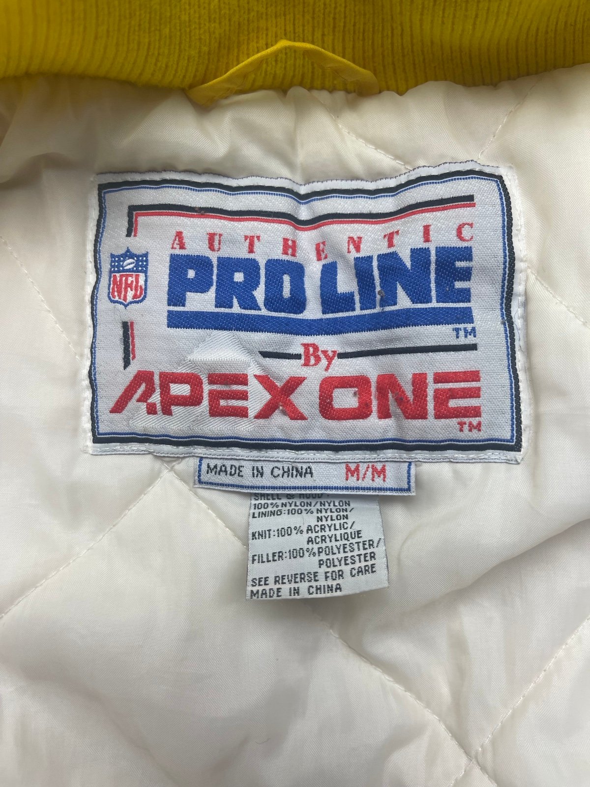 Vintage 90s Minnesota VIKINGS Apex JACKET NFL ProLine BackPATCH - detail