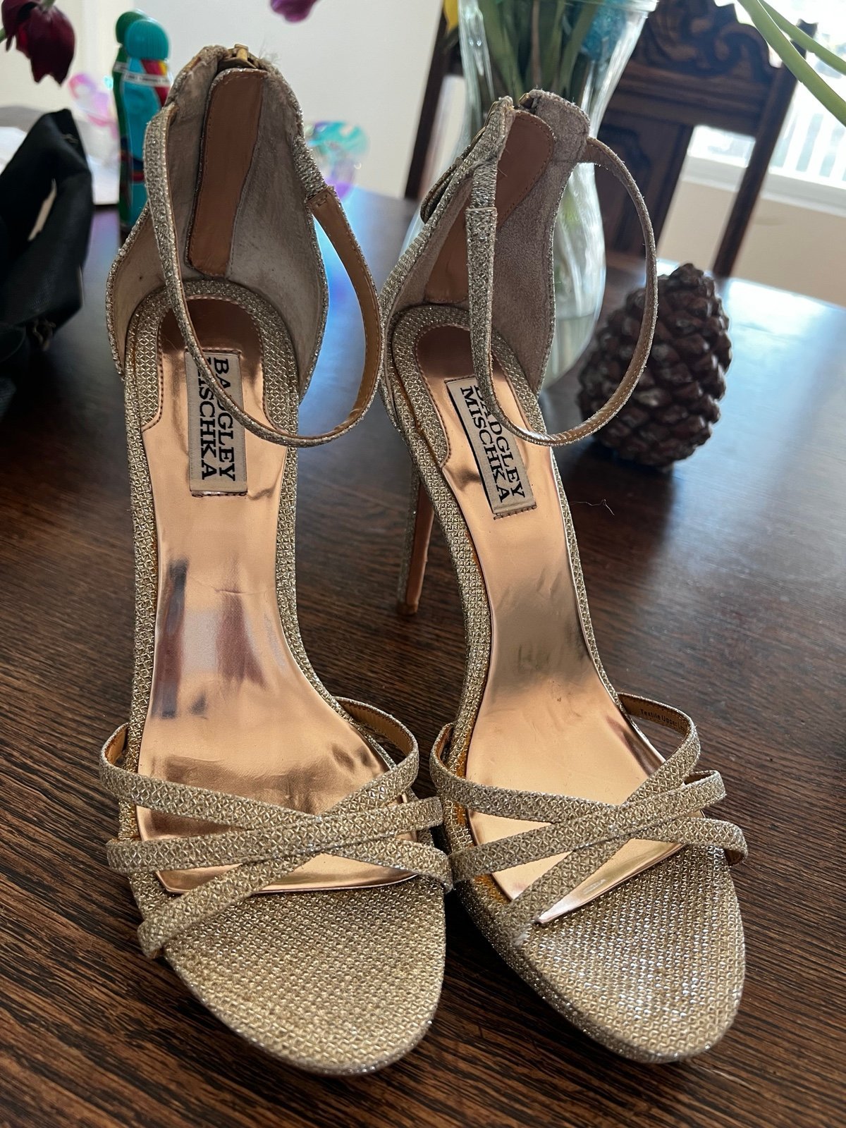 Badgley Mischka high heel shoes 7.5W