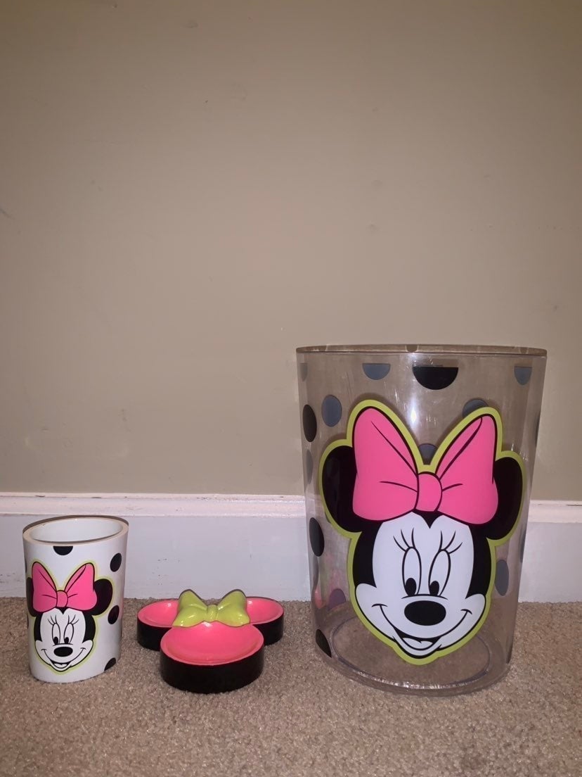 Minnie Mouse Neon Polka Dot Bathroom Set New