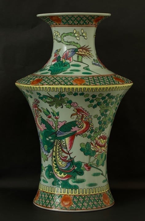 Large Vintage Chinese Qing Dynasty Famille Rose Hand Painted Celadon Vase