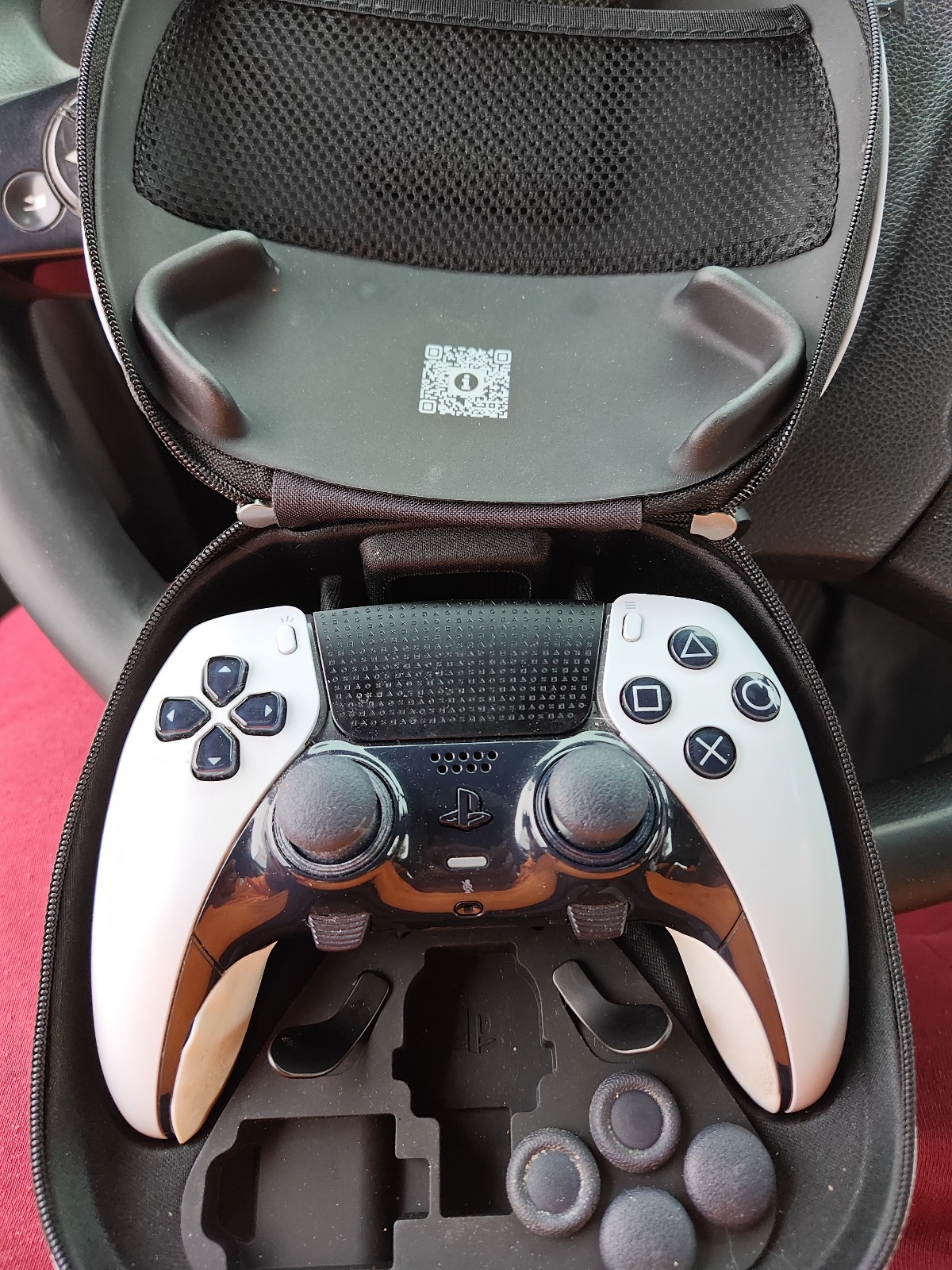 Dual Sense Edge controller