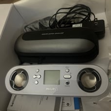Philips MP3 player show box