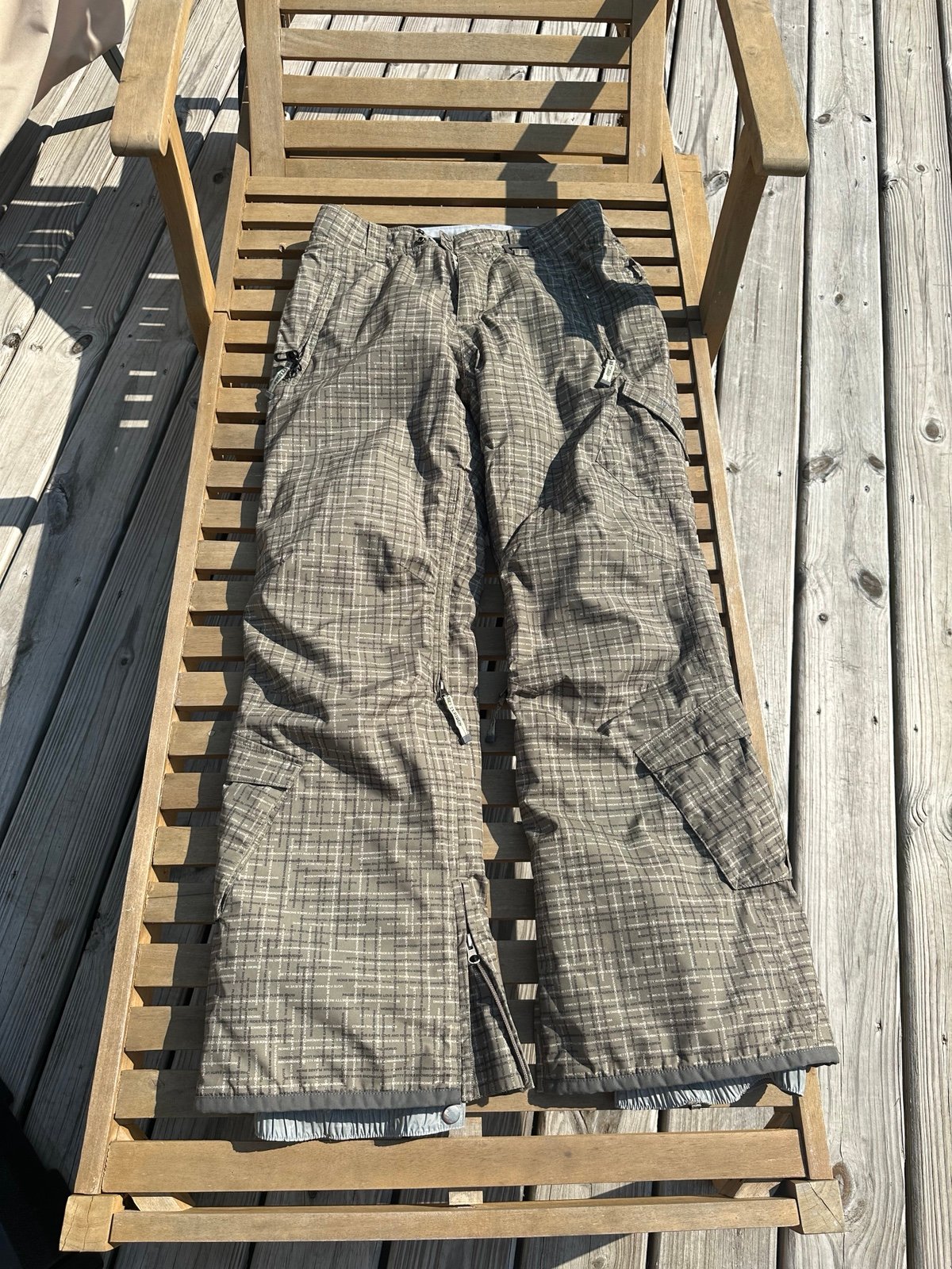 Betty Rides women’s snowpants