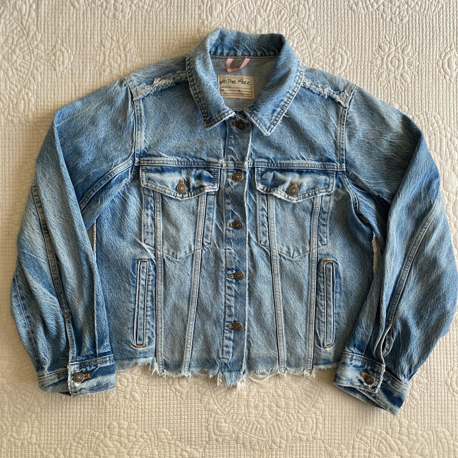 WE THE FREE Distressed Frayed Cropped Denim Ballon Sleeves Jacket Sz M