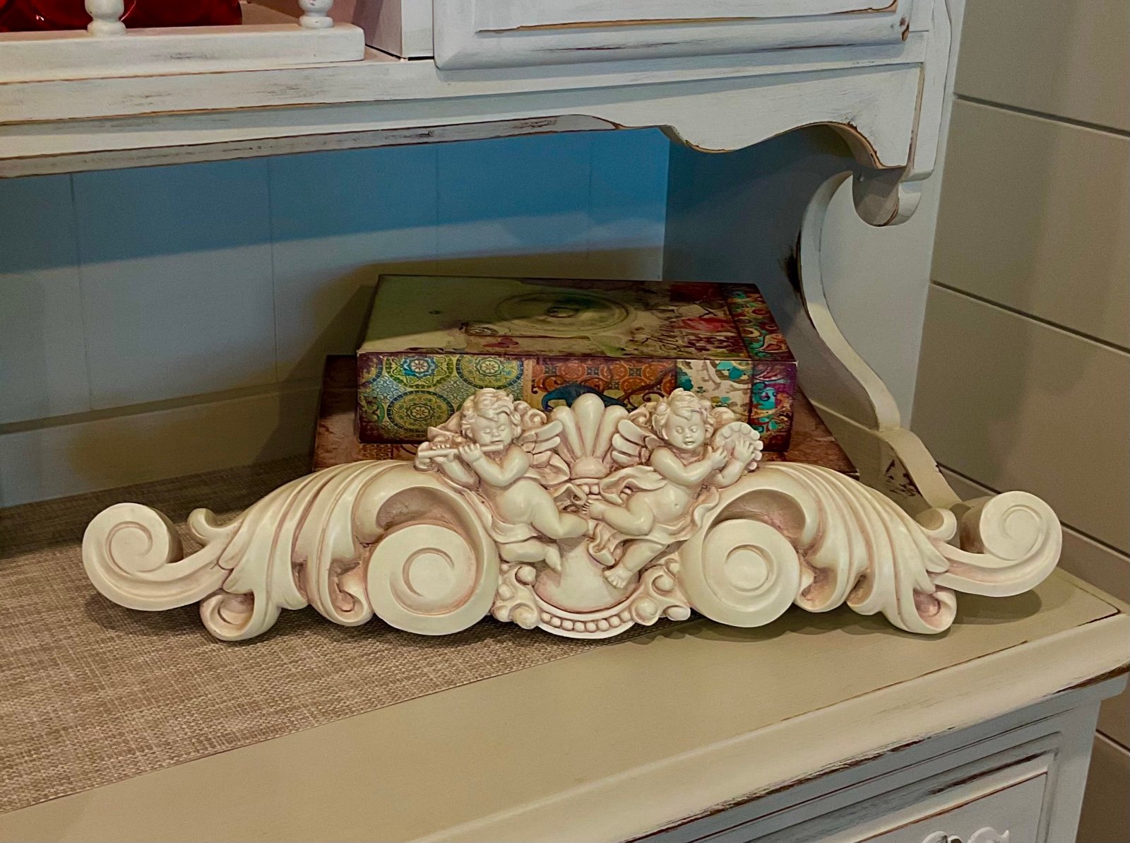 Vintage decorative wall over the door angels