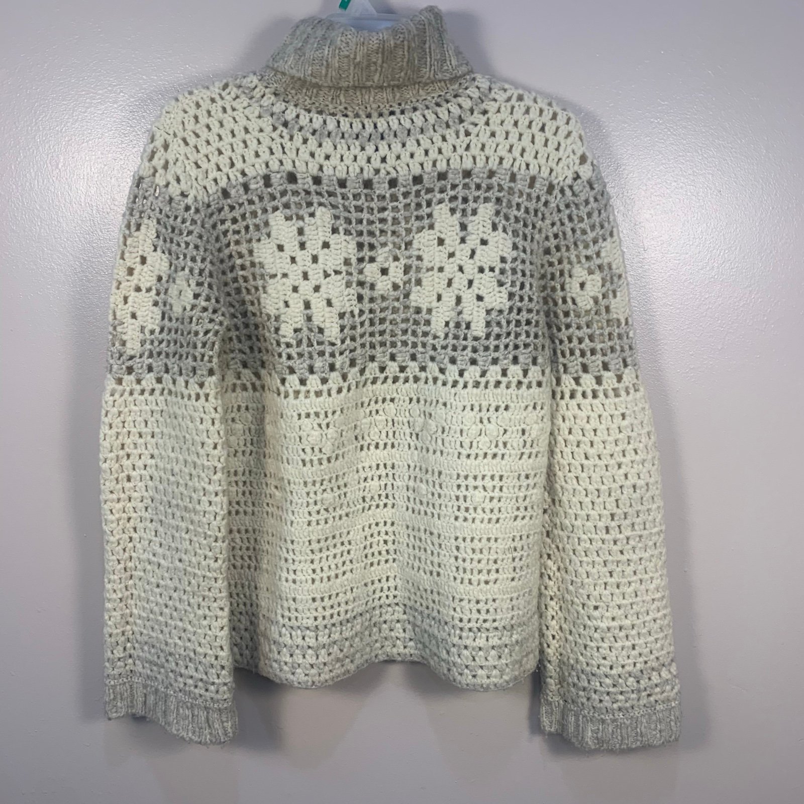 Express VTG Chunky Hand Knit Cream Crochet Snow Flake Open Knit Sweater