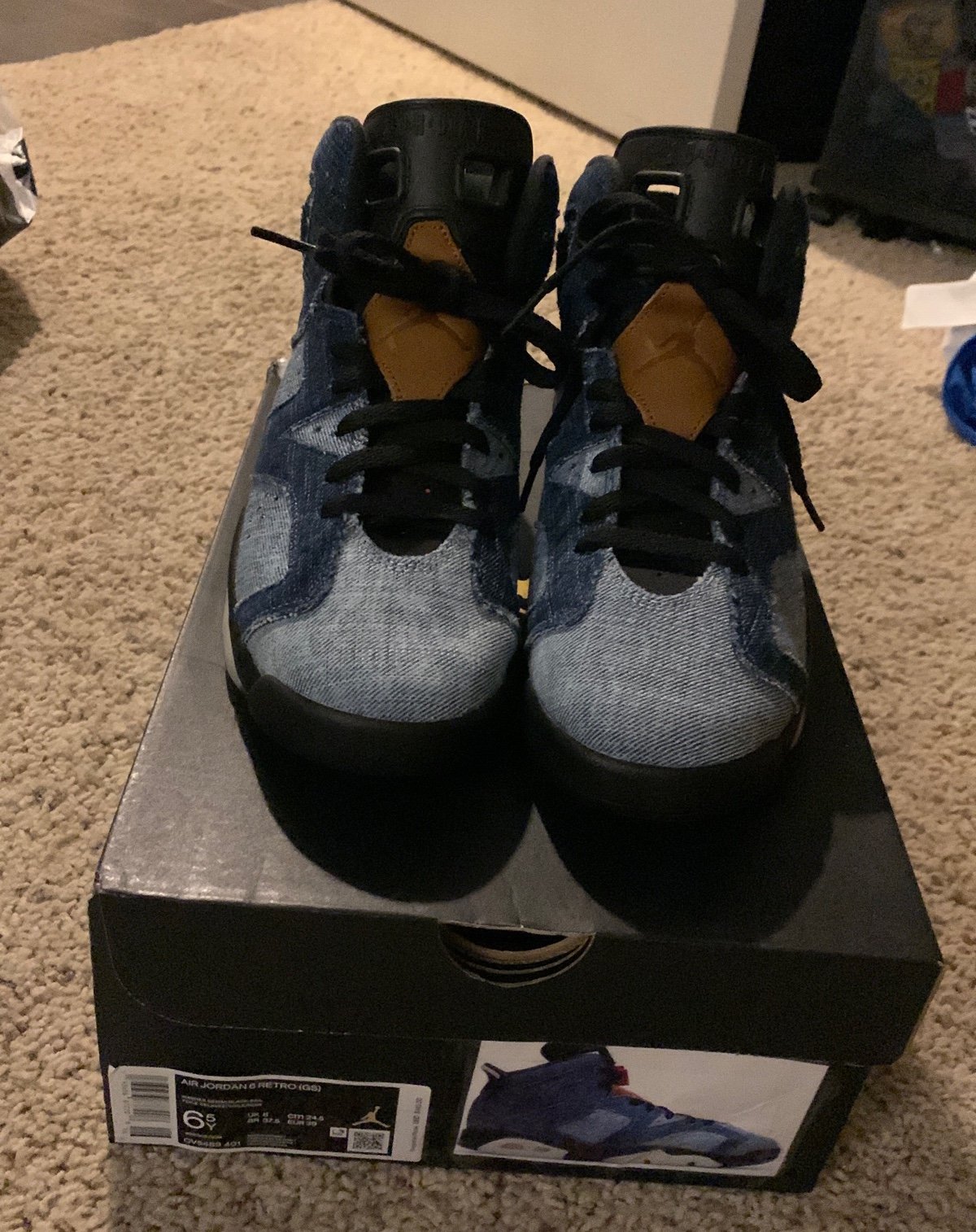 Nike Air Jordan Retro 6 Shoes