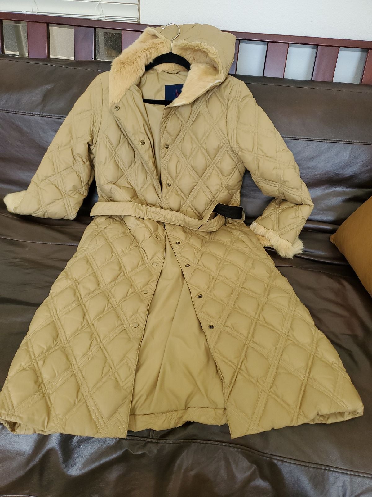 Moncler Puffer hooded Norme Afnor Trench Coat