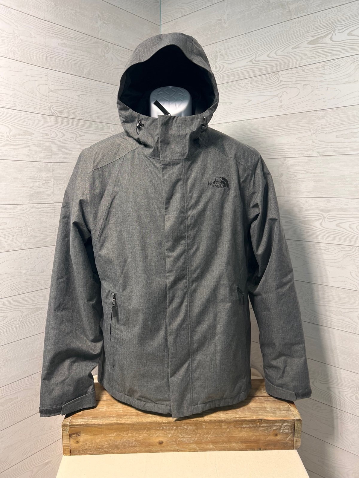 North Face Men's Inlux Insulated Jacket • Size Medium