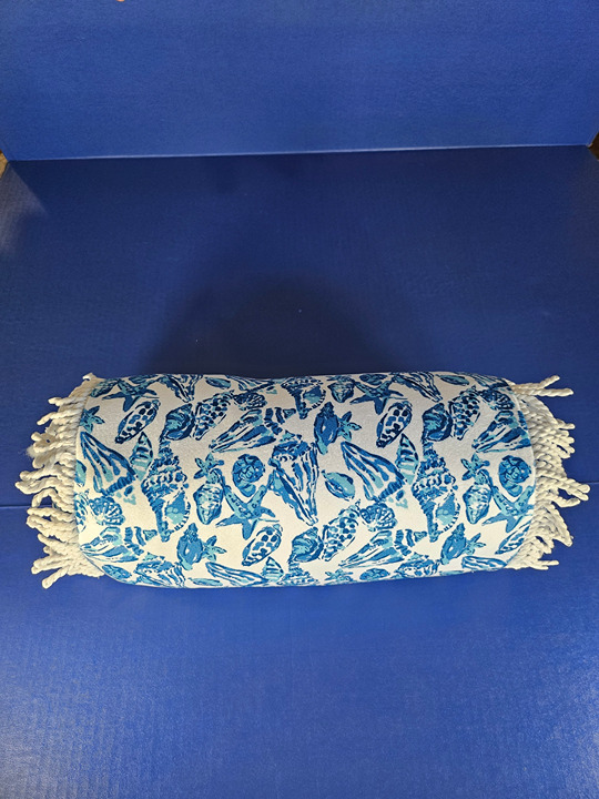 New Lily Pulitzer Beach Pillow Seashell Resort, White Shell Collectors Coastal