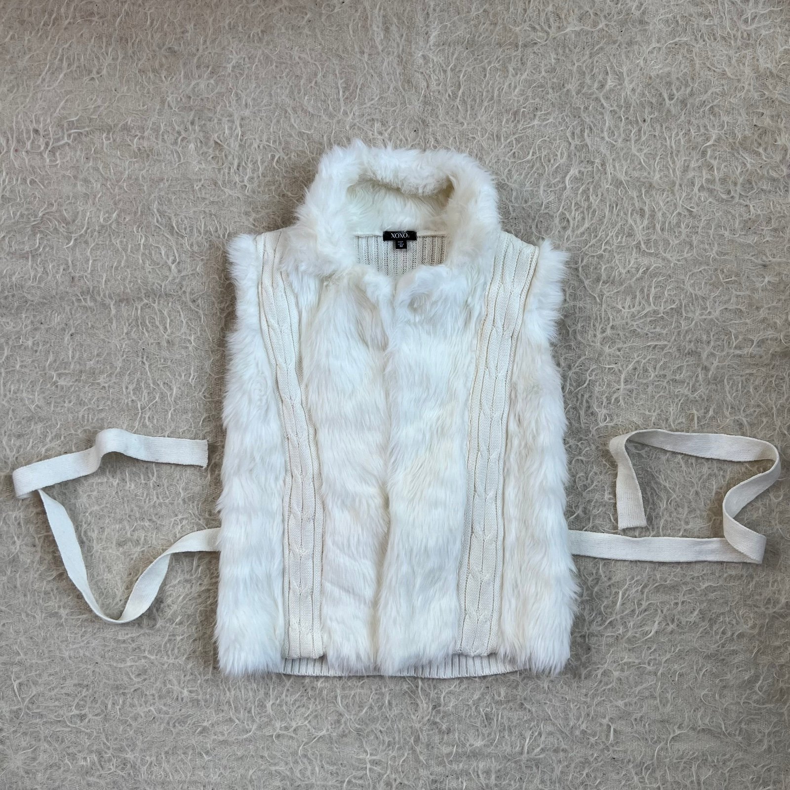 XOXO Faux Fur & Cable Knit Vest – Size M
