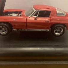 ERTL 1963 RED SPLIT WINDOW CORVETTE COUPE CUSTOM STING RAY QVC EXCLUSIVE W/CERT