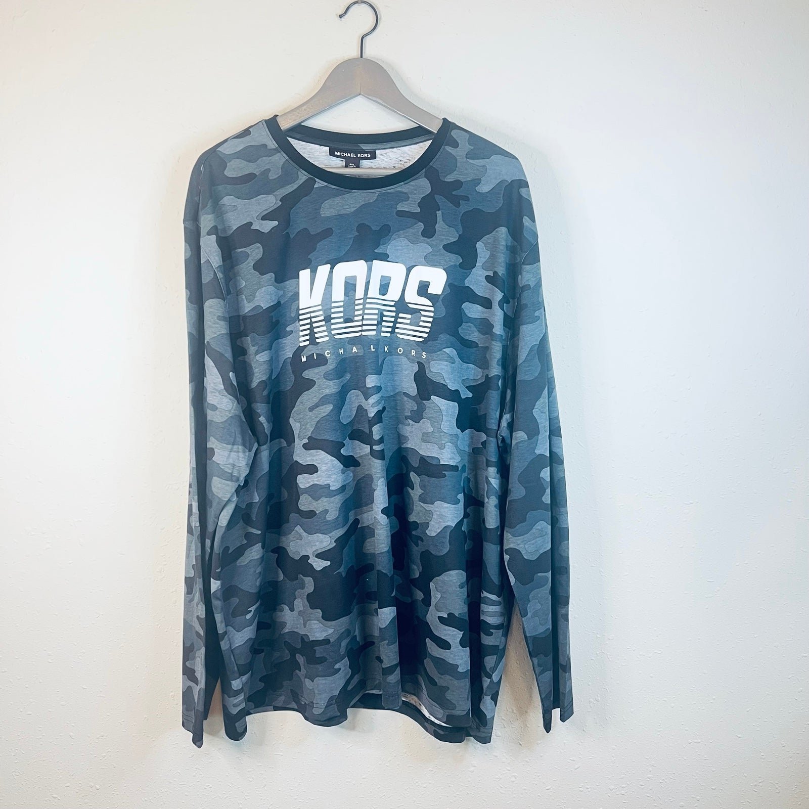 Michael Kors Men’s Camouflage Logo Long Sleeve Top/Sz:4X/NWT