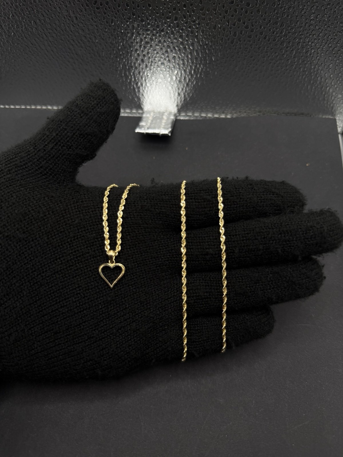 10K Gold Heart Pendant With 10K Gold Rope Chain