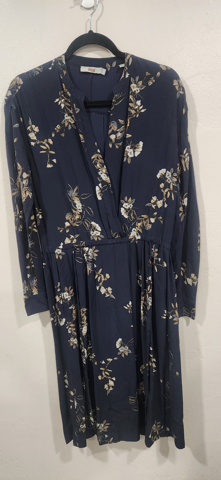 Vince Long sleave Navy Flowal dress, Used 348
