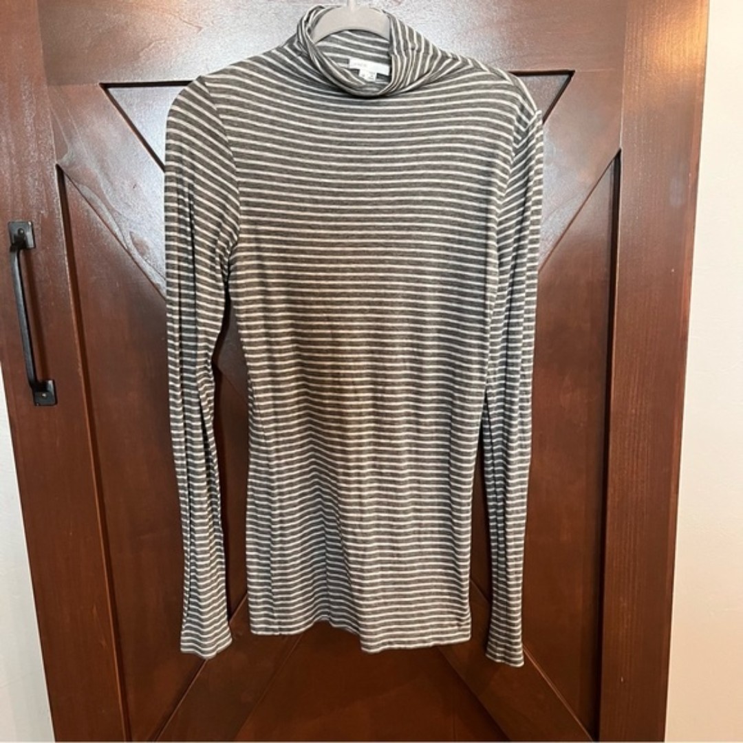 Vince Cowlneck Tee