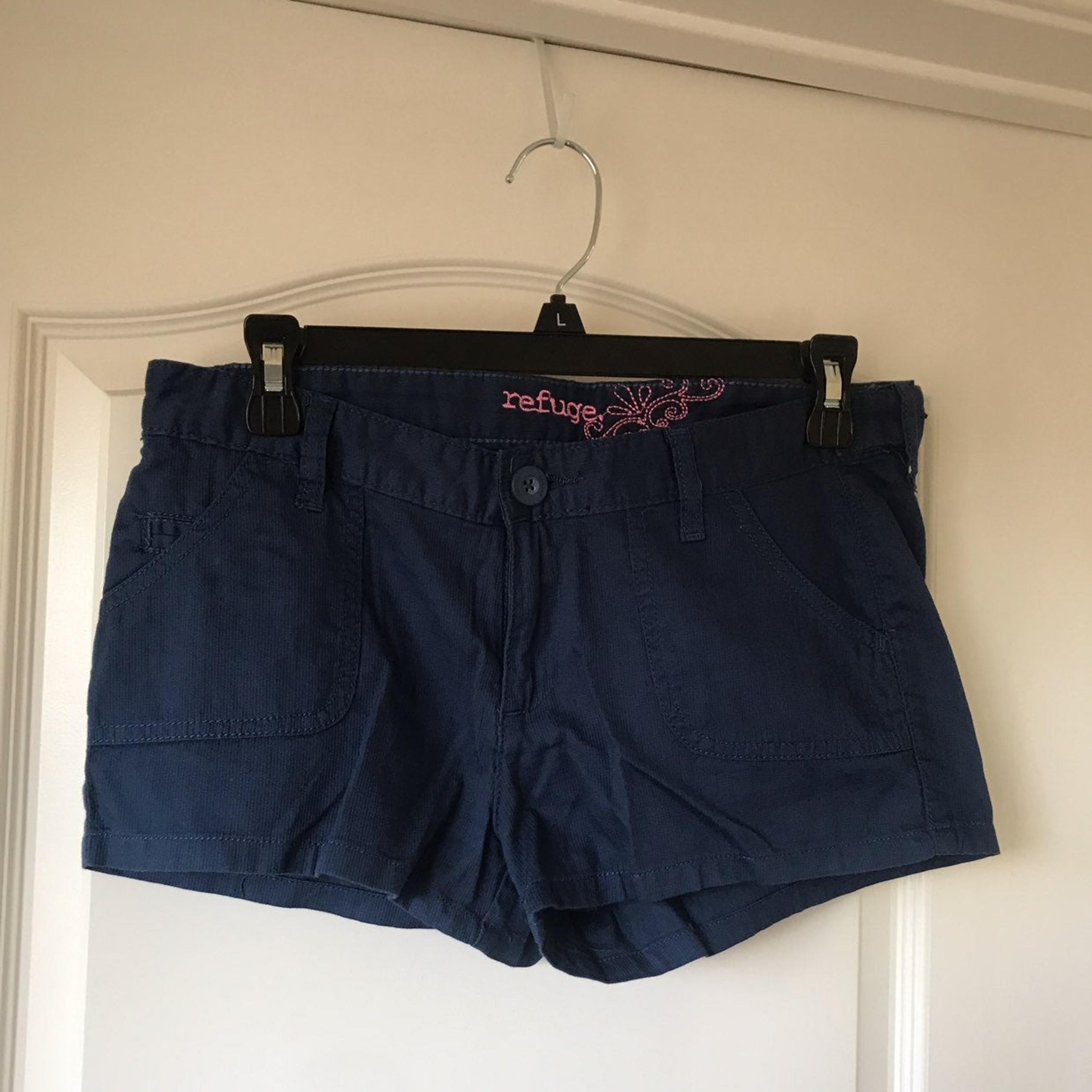Refuge Blue Corduroy Shorts Size 7 Small