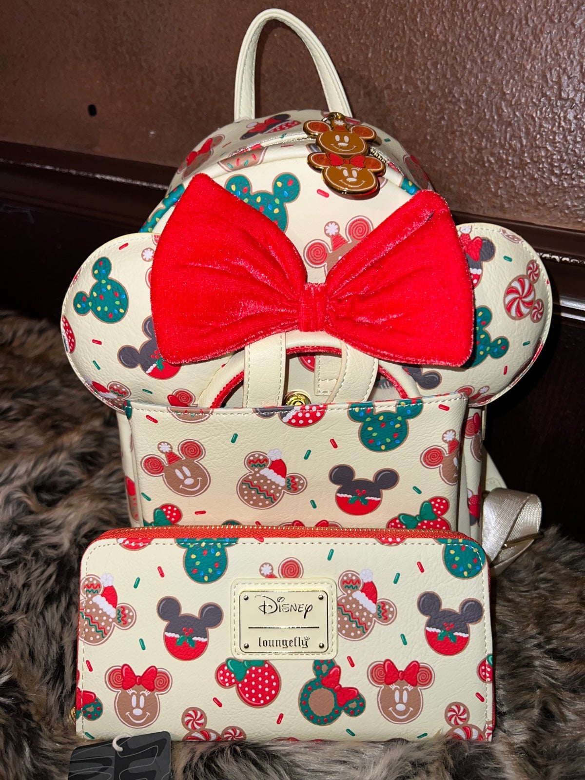 Loungefly Disney Minnie Mouse Holiday AOP Minibackpack/Ears and Wallet Set