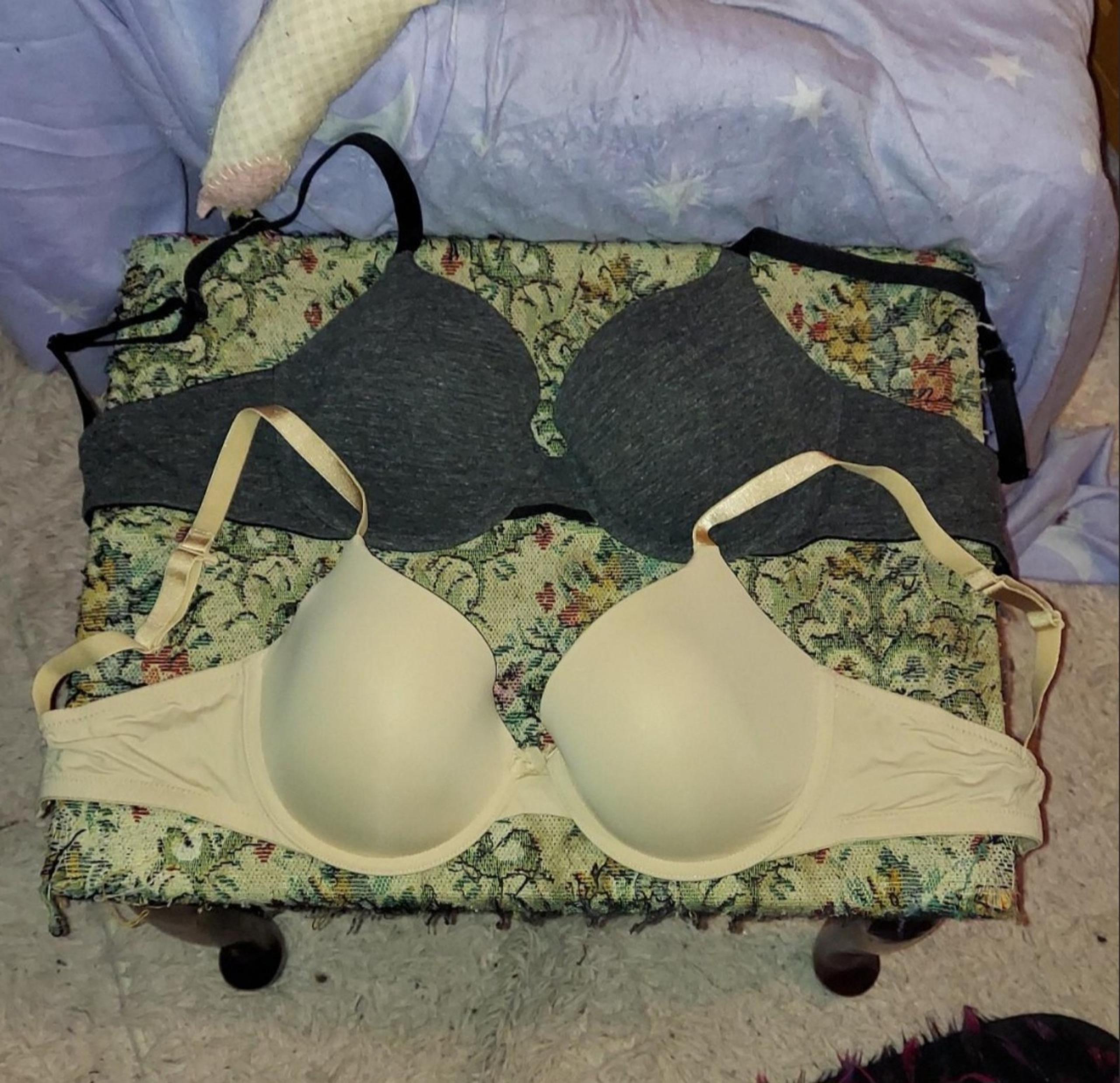 Set of 2 auden 32d bras