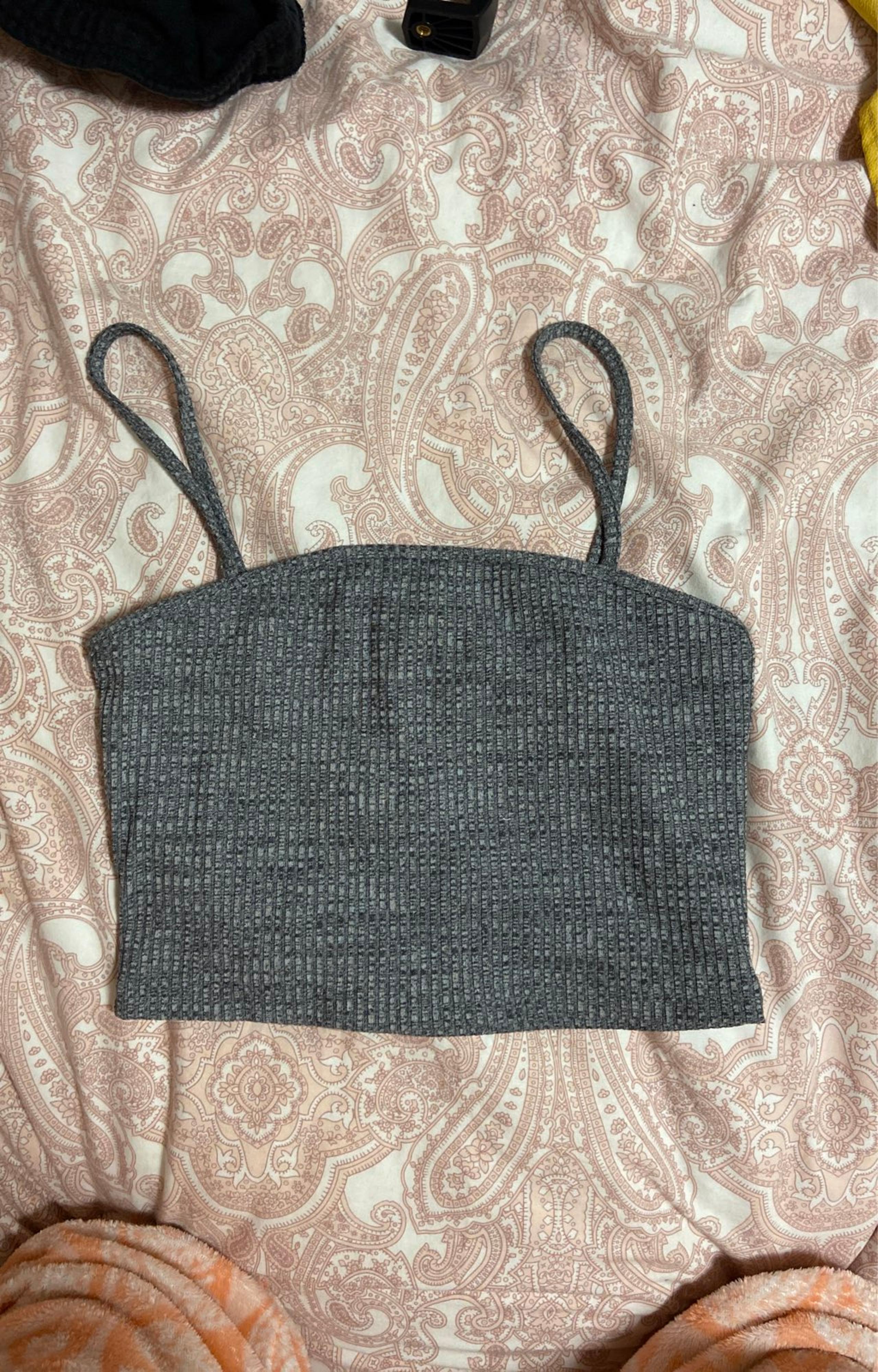 Ribbed heathered knit cropped cami top