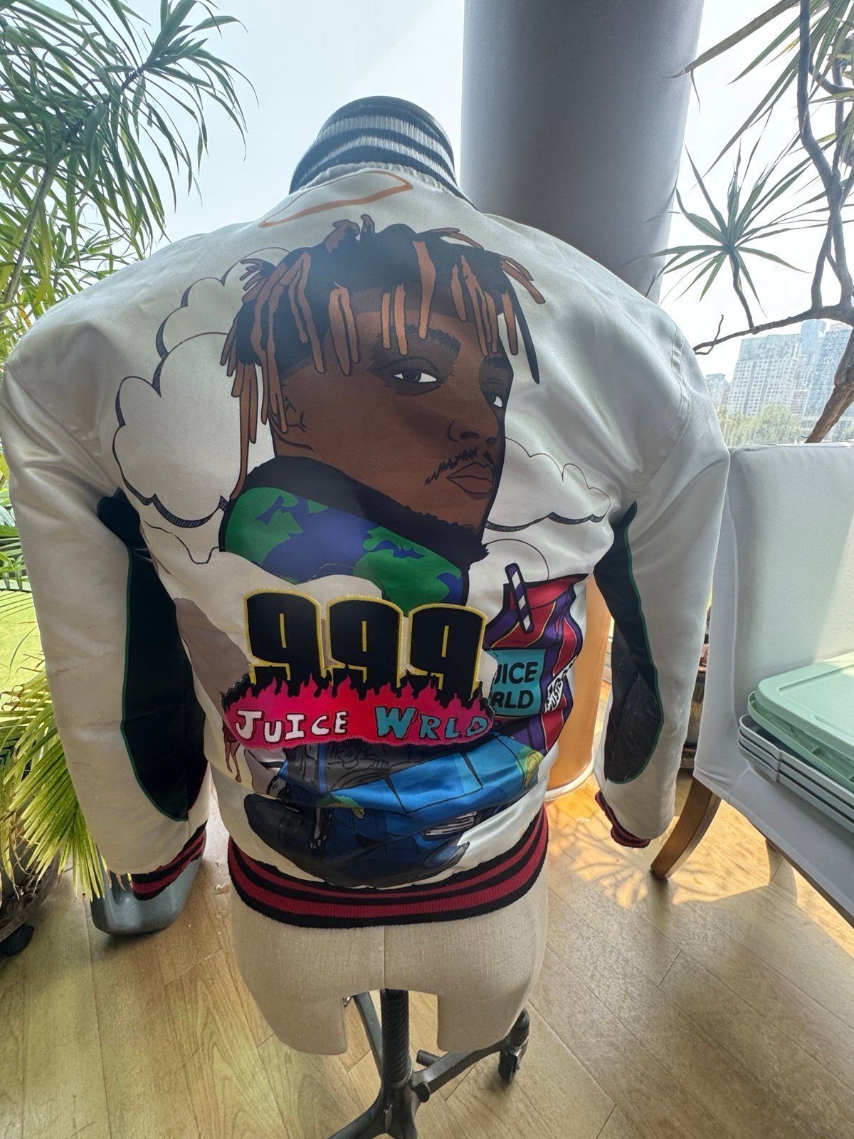 Jacket juice world