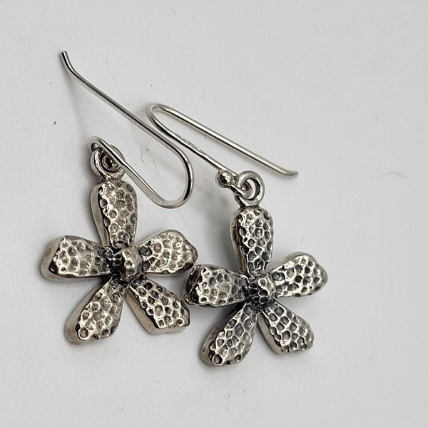 Silpada Sterling Silver Flower Dangle Earrings Signed 925 Thai 1.5