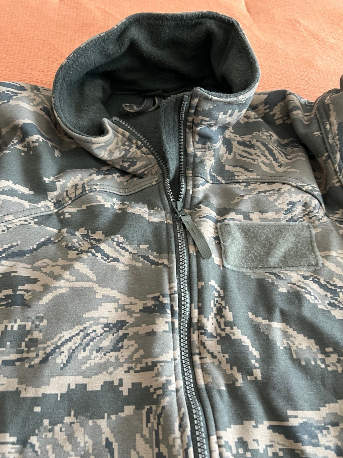 Men’s Massif Mountain Gear Camo Tactical Jacket Sz L