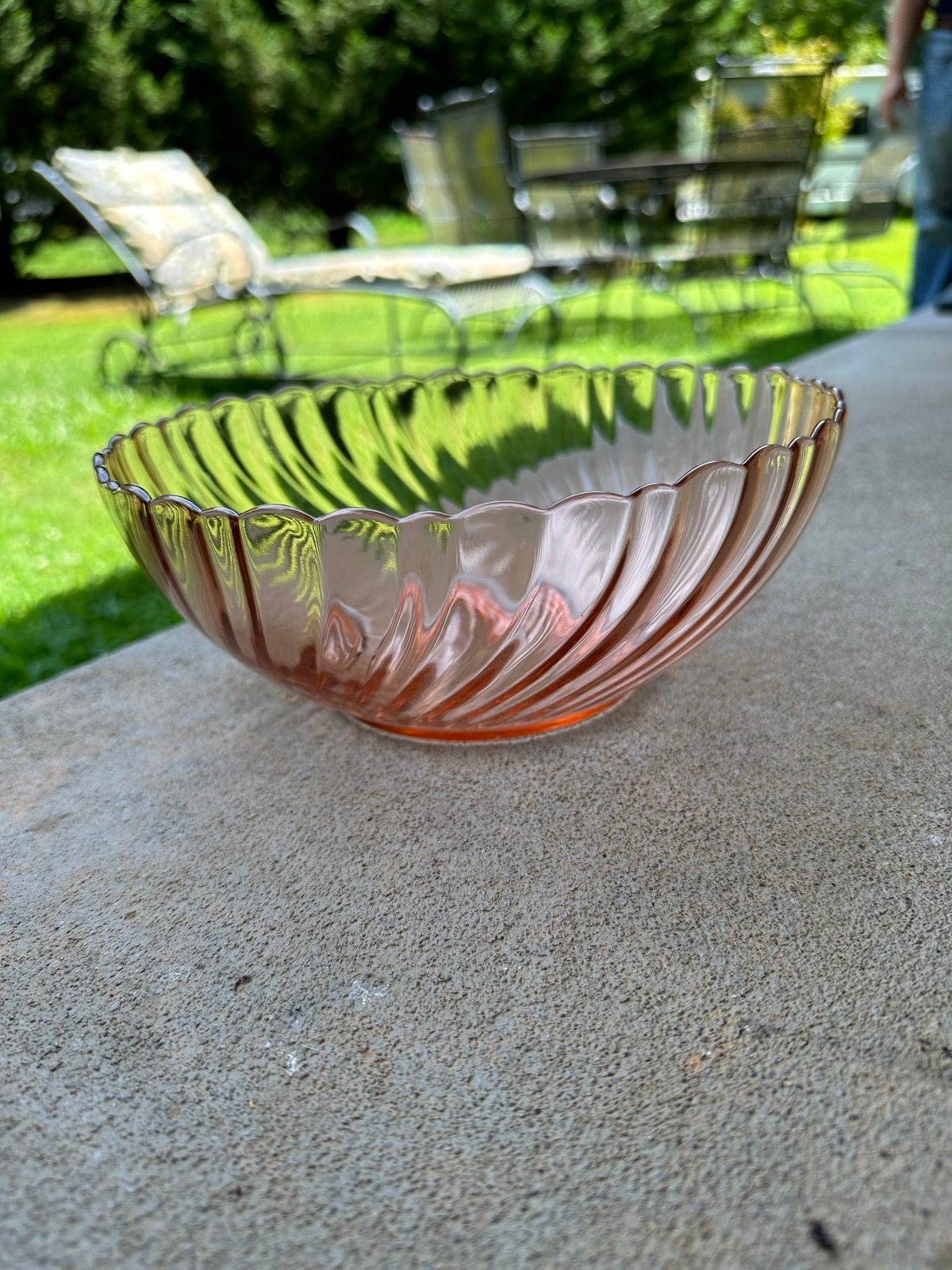 Set (7) Piece Arcoroc Rosaline France 4 1/4 Pink Swirl Dessert and More Servin
