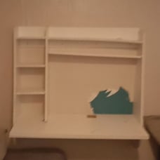 Floating desk