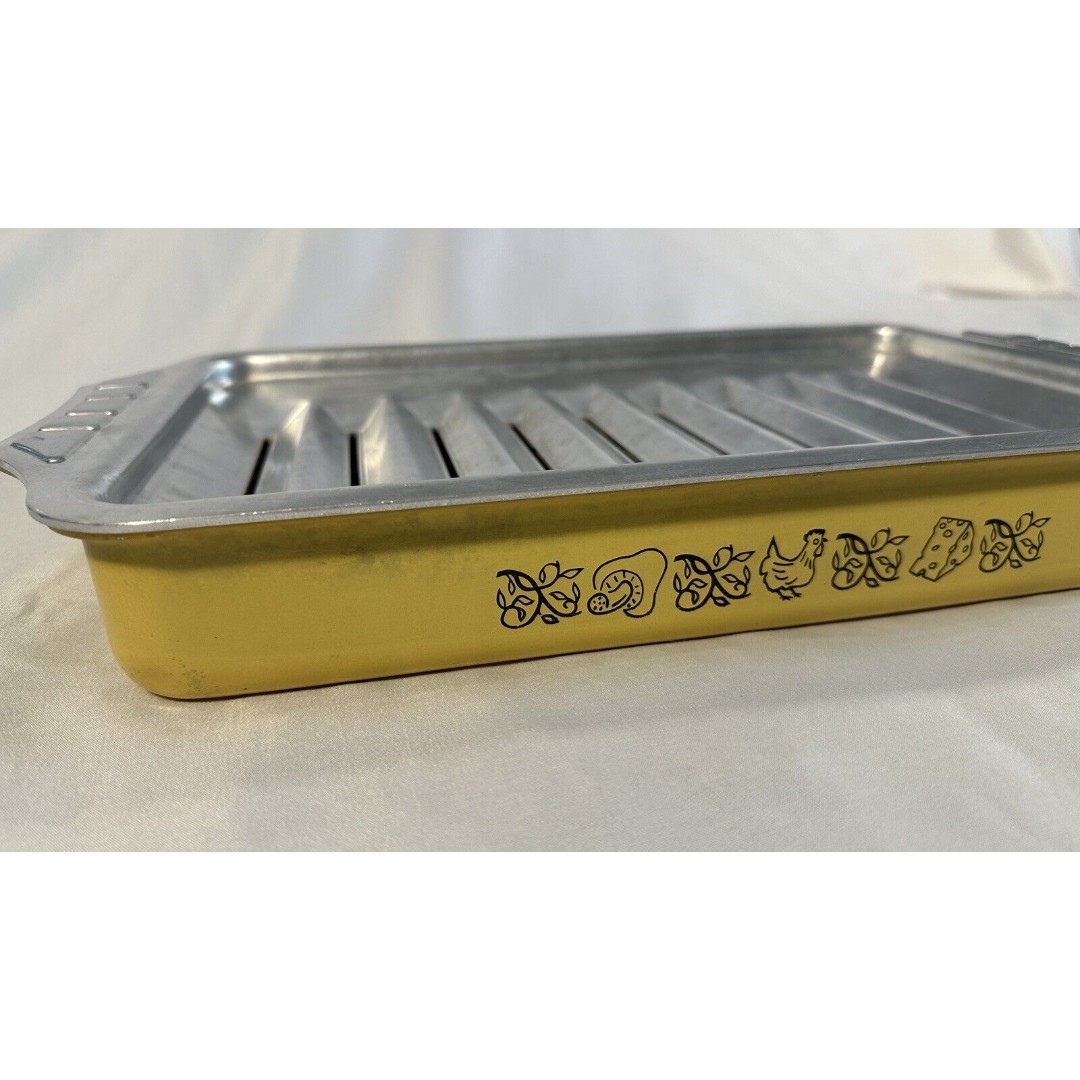 Vintage Nordic Ware Broiler/roaster/Casserole/Baking Pan, mushroom/Rooster