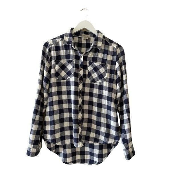 EUC Passport Long Sleeves Cotton Plaid Unisex Long Sleeves Button Down Shirt