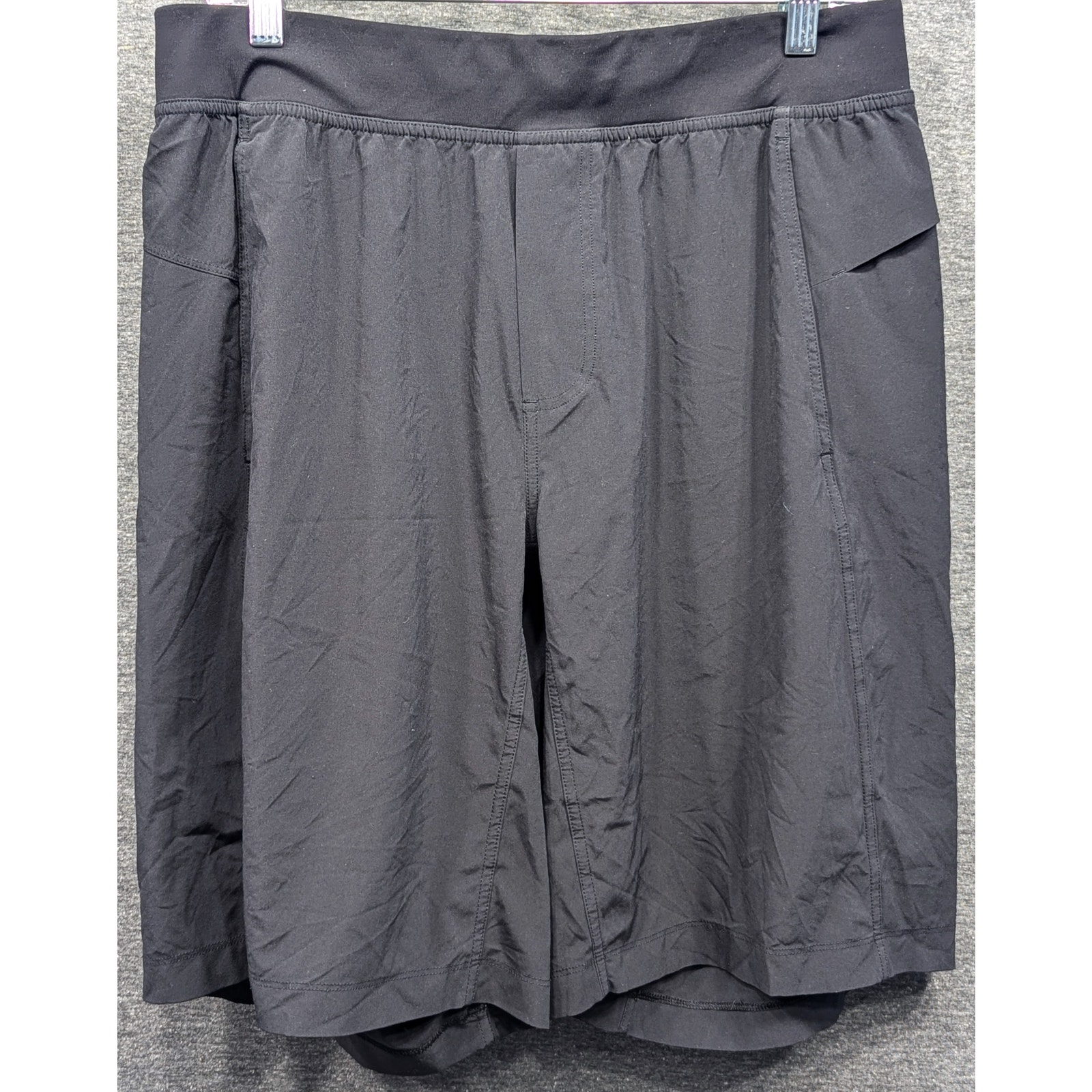 LULULEMON Mens Shorts - Black, Drawstring, Elastic Waist, Pockets, Size Large