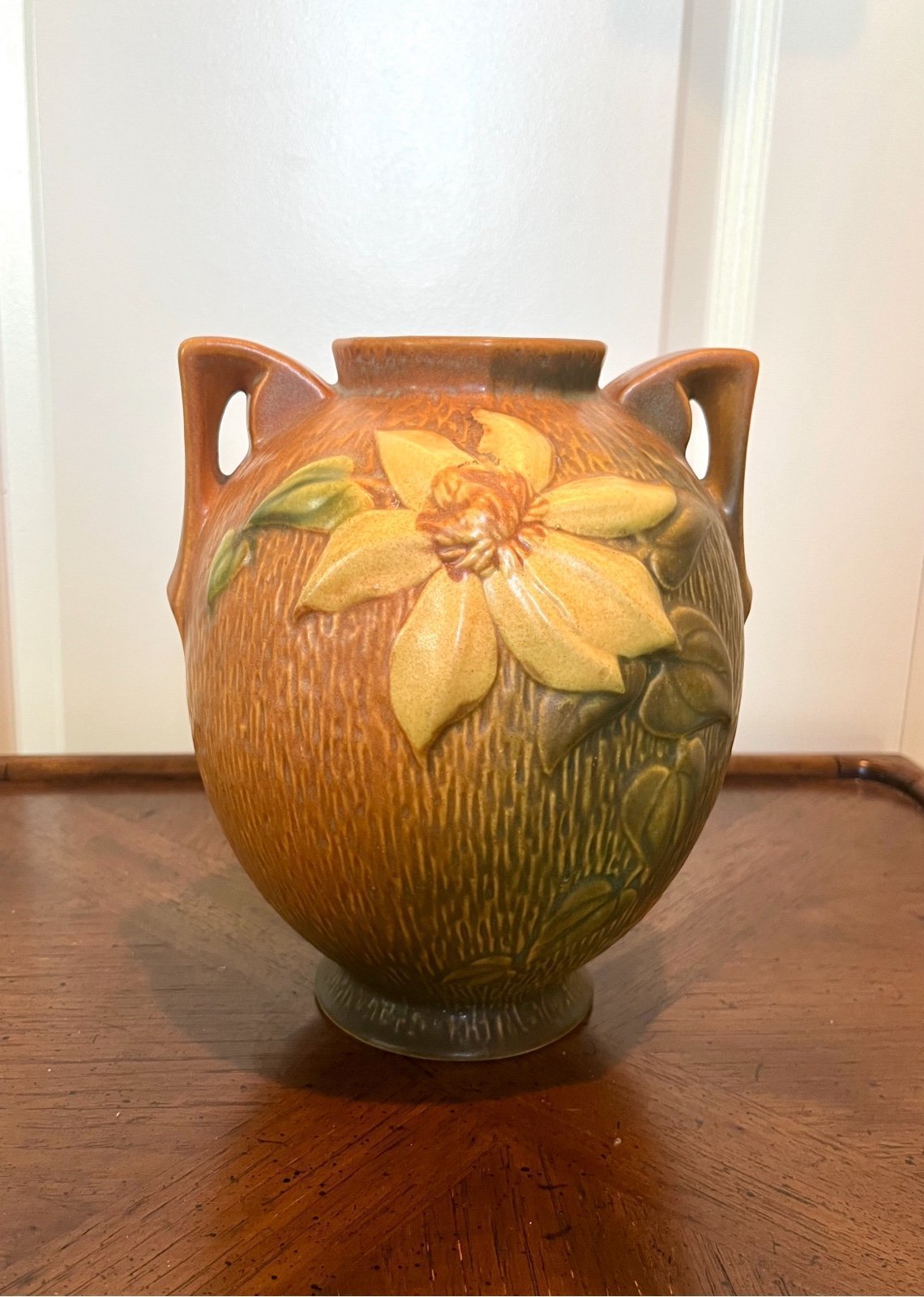 Roseville Clemantis Vase 107-8 1940’s