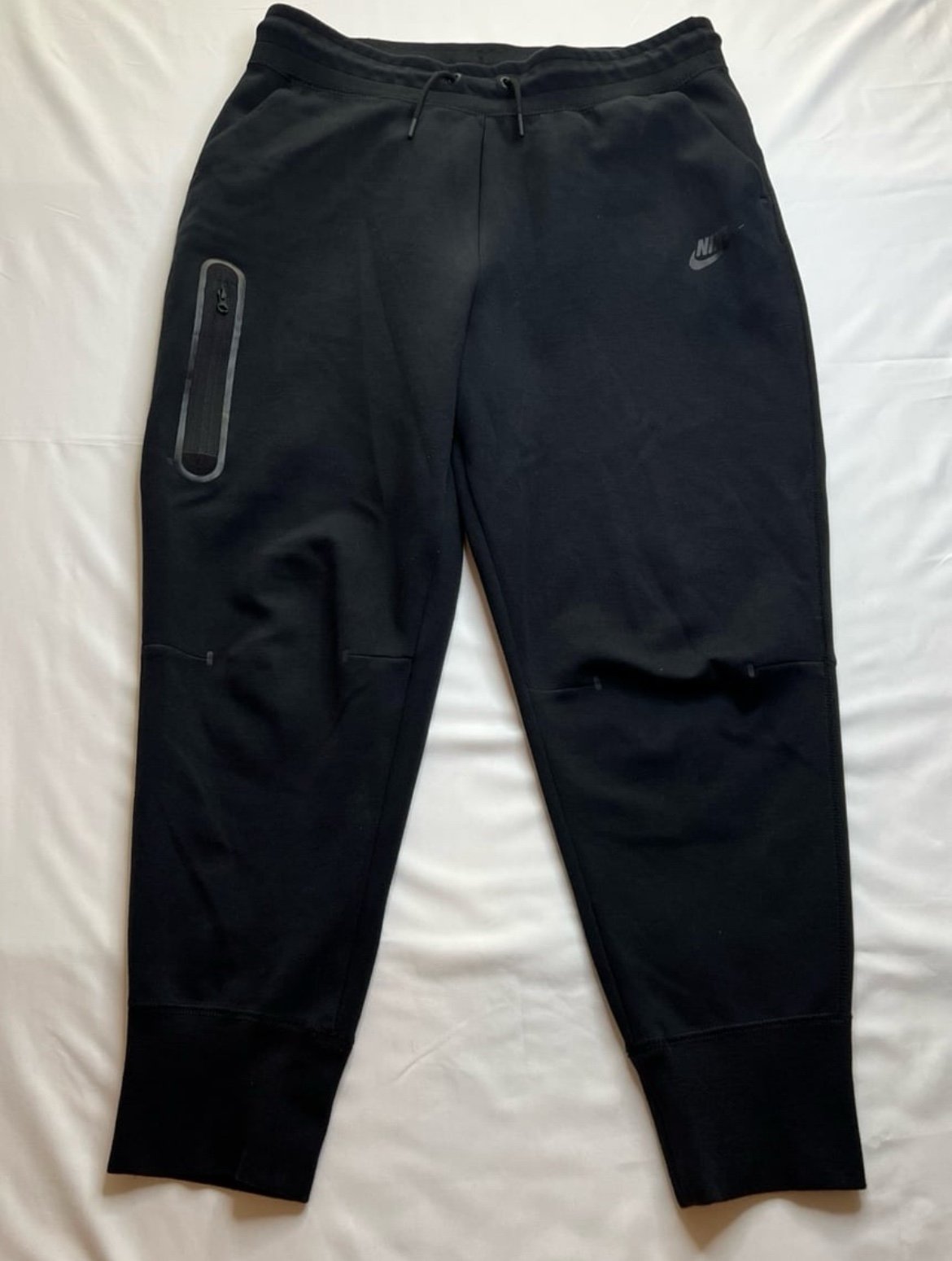 Nike Sportswear Boys Youth Tech short Black Fleece Sweat pants Sz Large Like New
