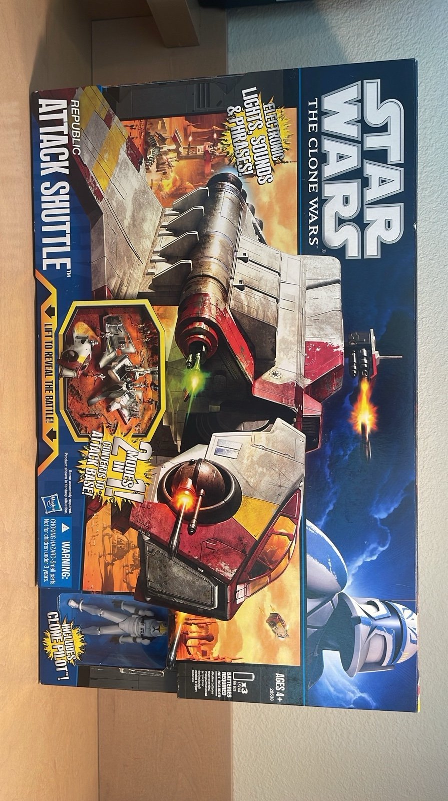 Hasbro Star Wars The Clone Wars Vehicles 2011 Republic Attack Shuttle Vehicle