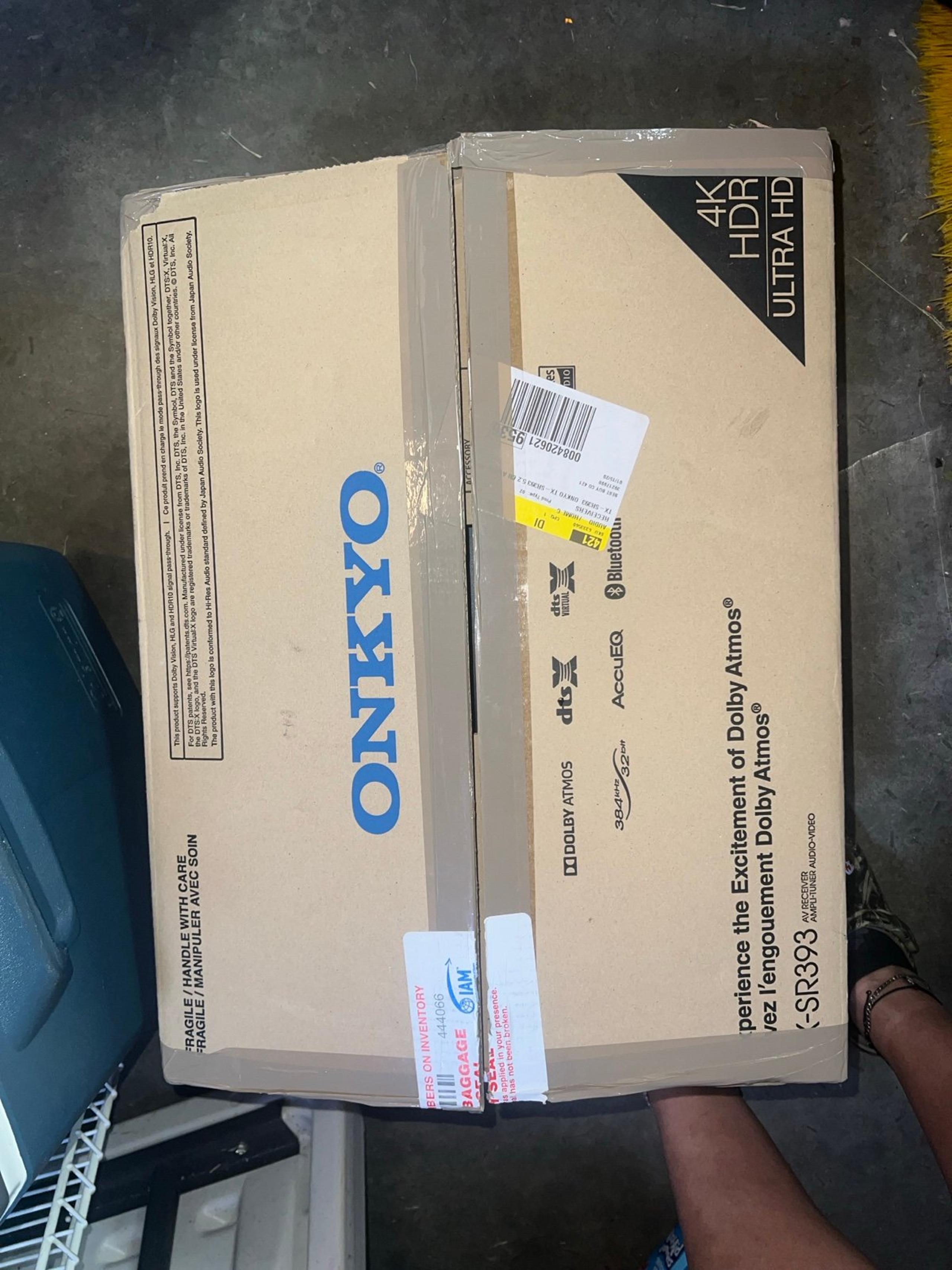 Onkyo TX-SR393 5.2-Channel A/V Receiver, 80W Per Channel at 8 Ohms