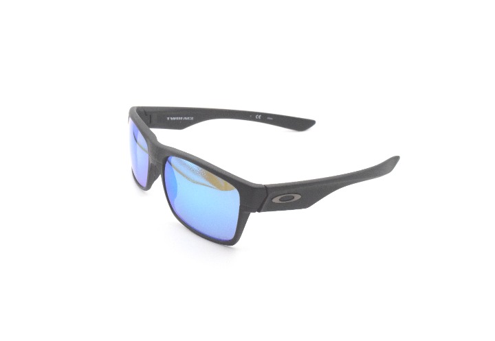 Oakley TWOFACE OO9189-35 Matte Black / Polarized Sapphire Lenses