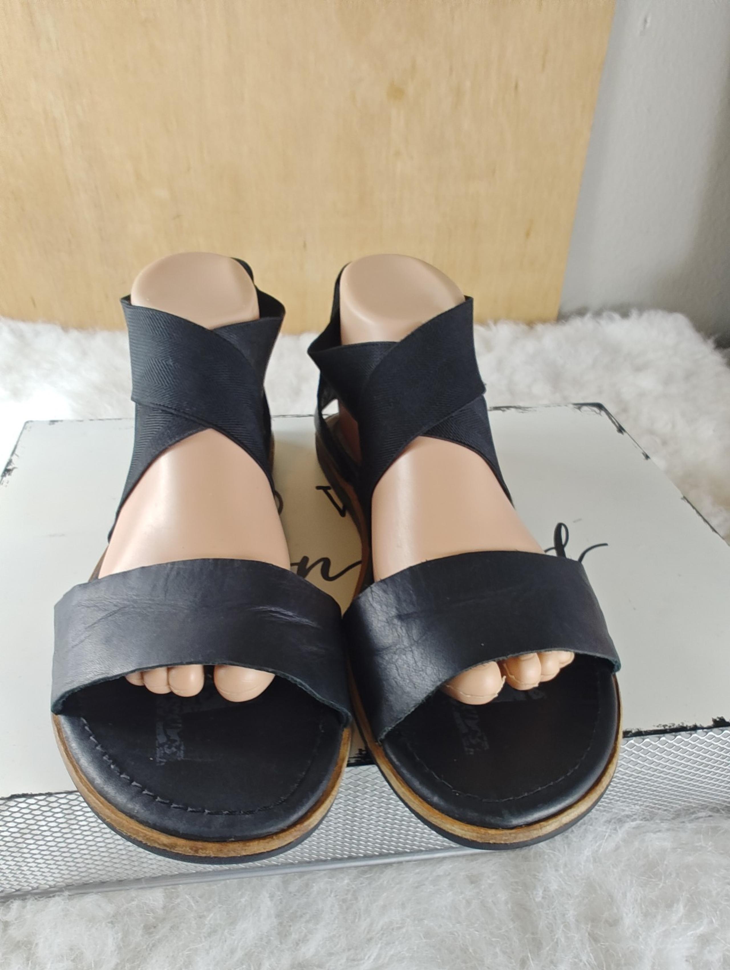 Sorel Ella III Crisscross Ankle Strap Sandal Black Tan Women's Size 9.5