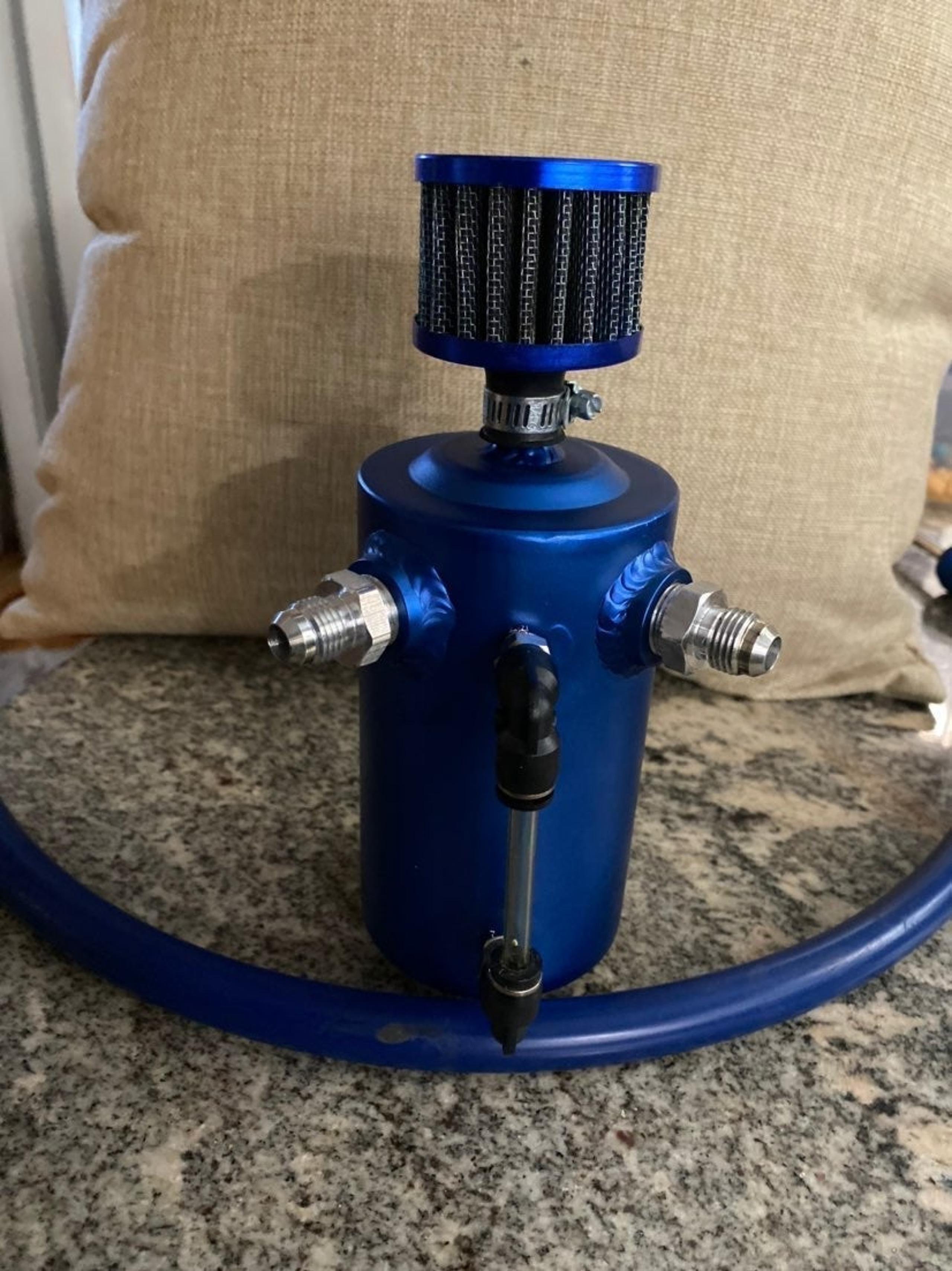 Oil catch can