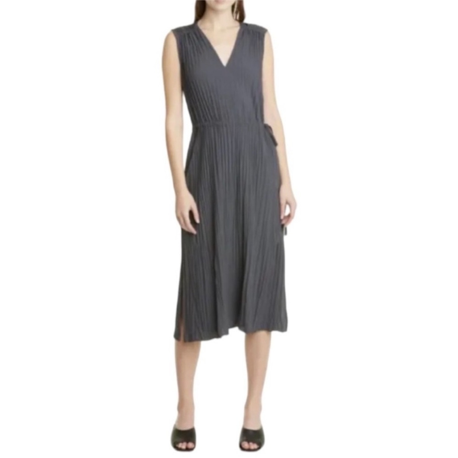 Vince V Neck Pleated Crinkle Midi Dress Sleeveless Gray Pockets Waist Tie XS