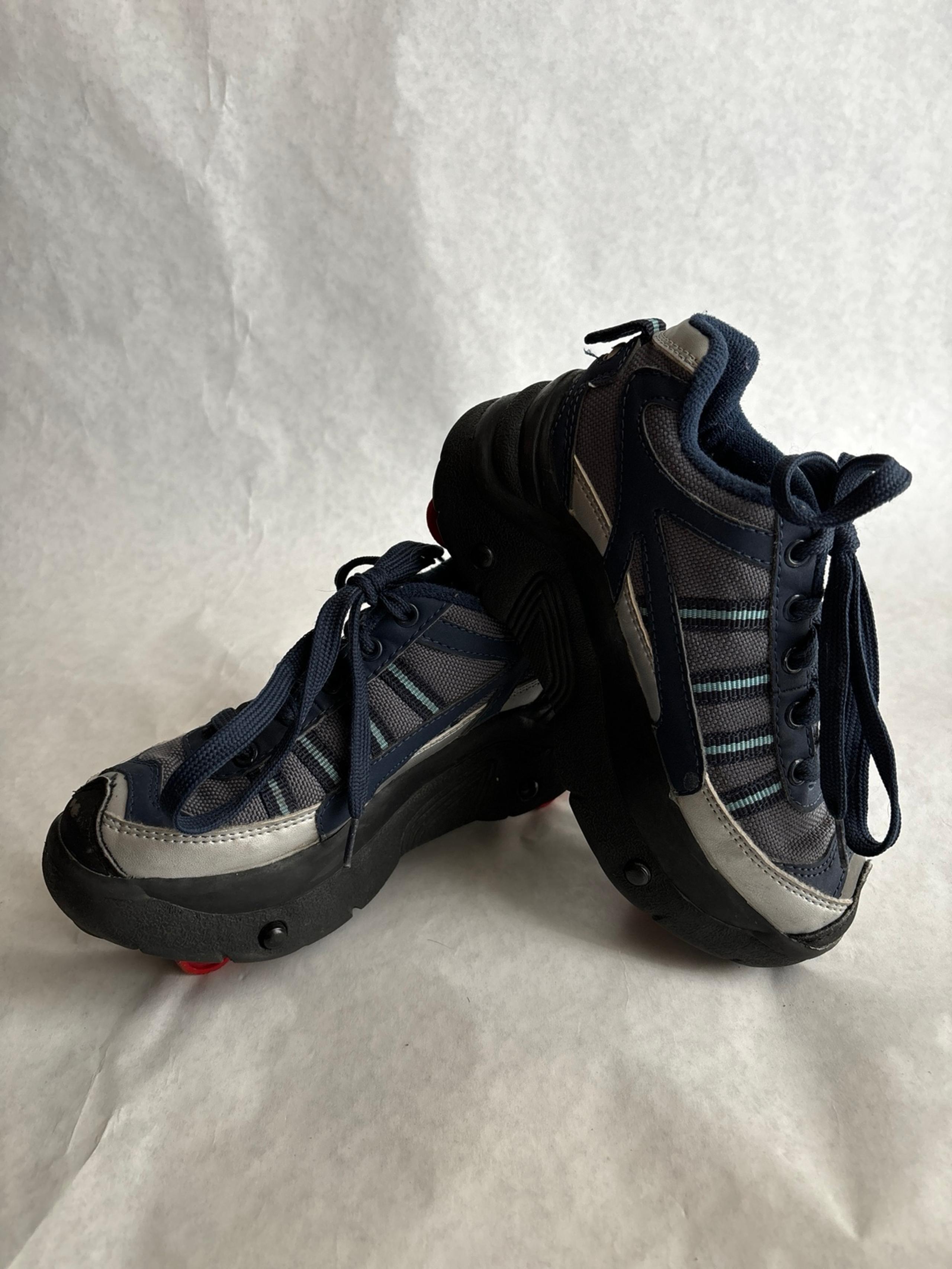 Street Flyers Roller Skate Shoes Boys Size 1 and Girls Size 3