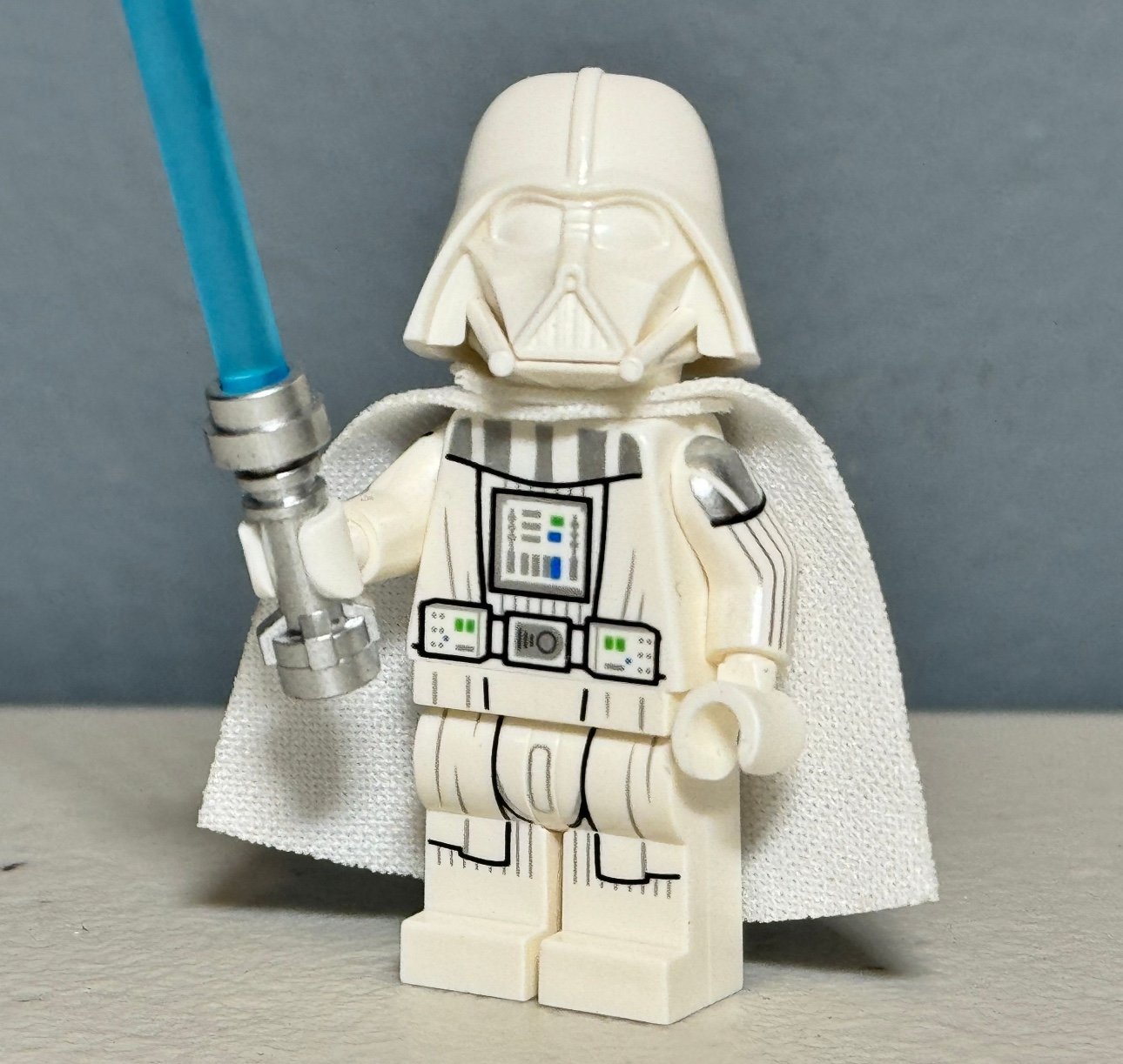 LEGO Star Wars Jedi Vader Dark Falcon Minifigure
