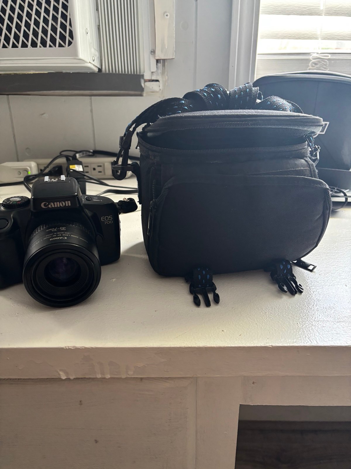 Cannon EOS 700 (perfect condition)