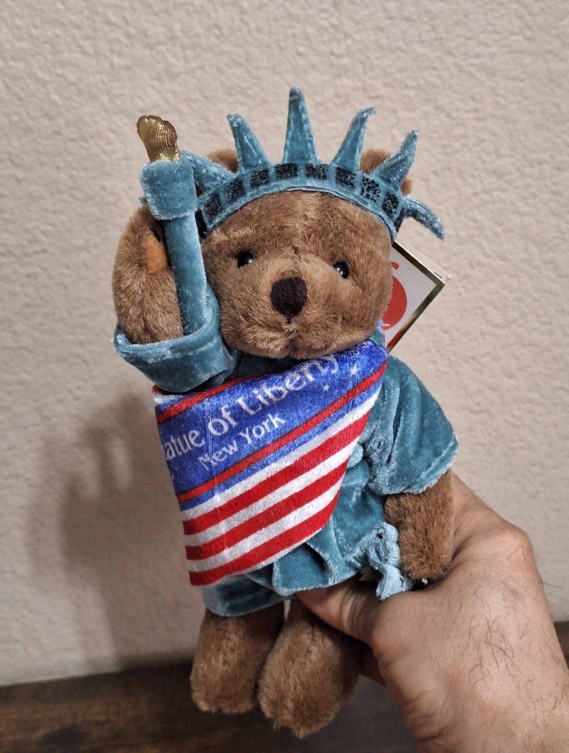 Adorable Vintage Rare 1997 NEW YORK CITY STATUE OF LIBERTY 9 Teddy Bear Plush